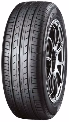 YOKOHAMA BluEarth Es ES32 215/55R17 94V